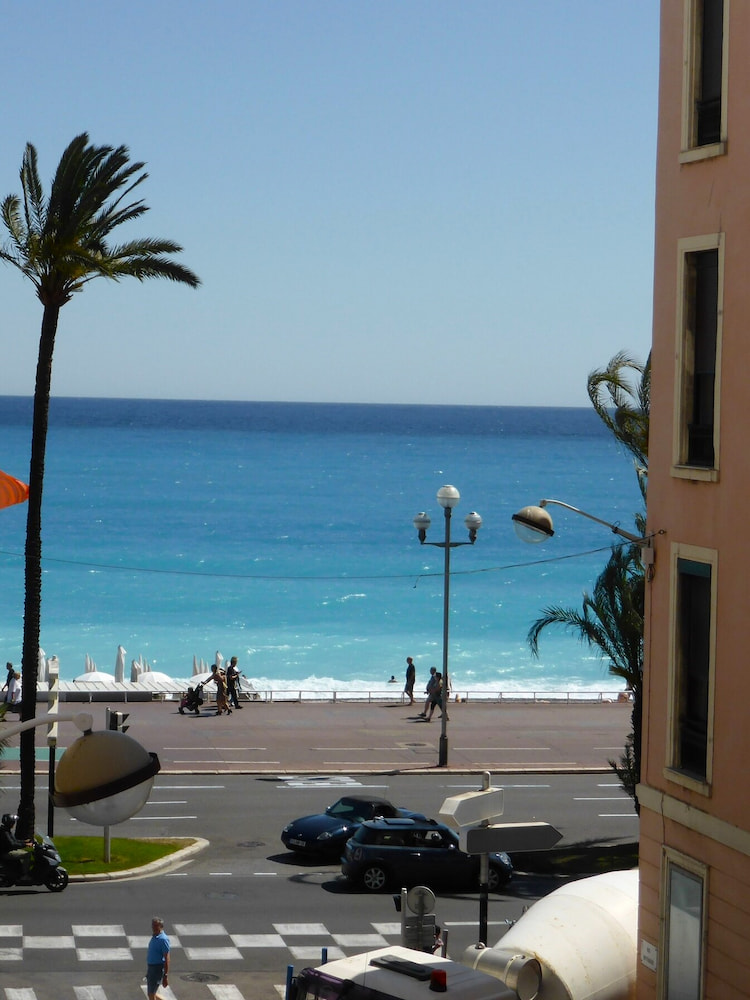 Carre d’Or Carre d’Or