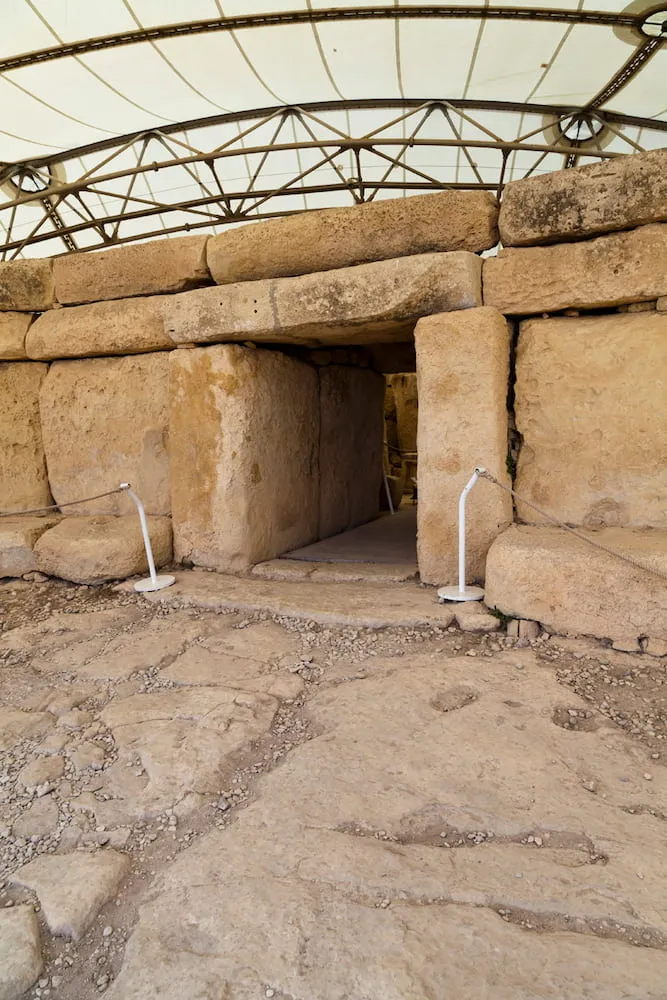 mnajdra malta mnajdra malta