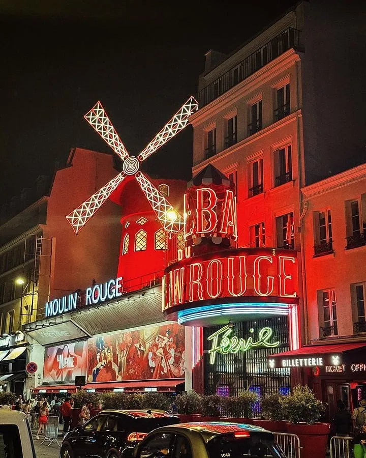 Moulin Rouge Moulin Rouge