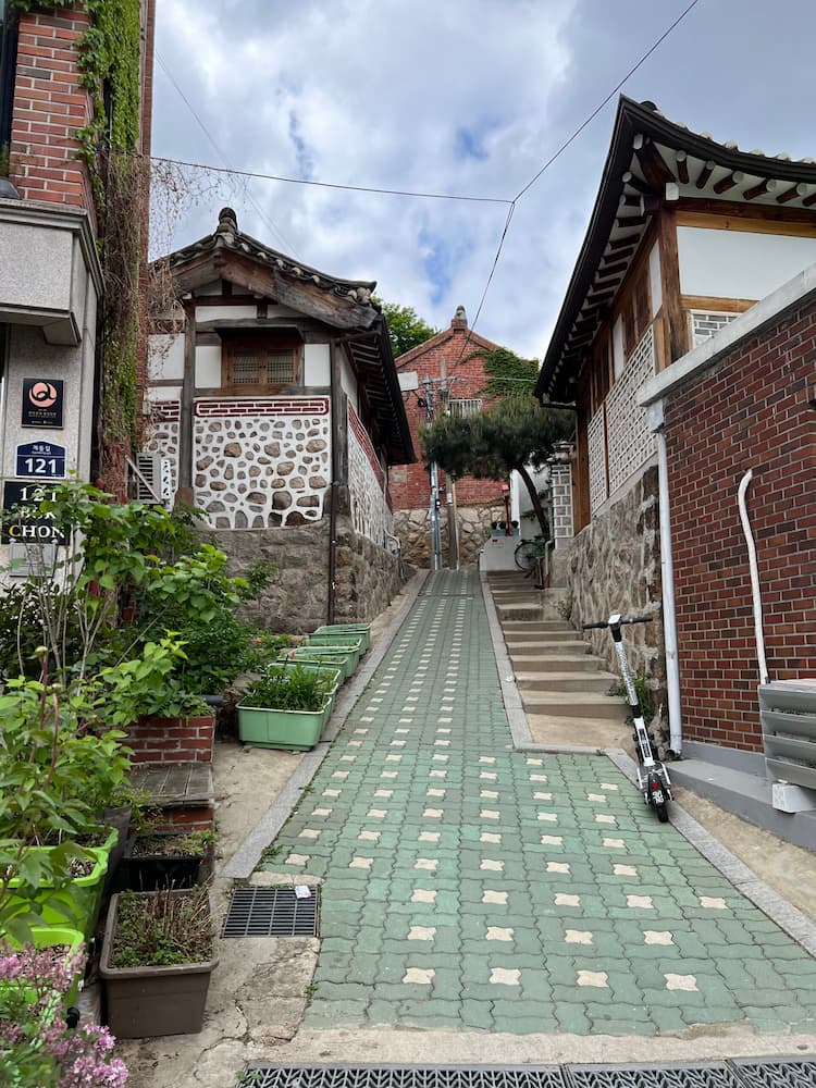 Bukchon Hanok Village Bukchon Hanok Village