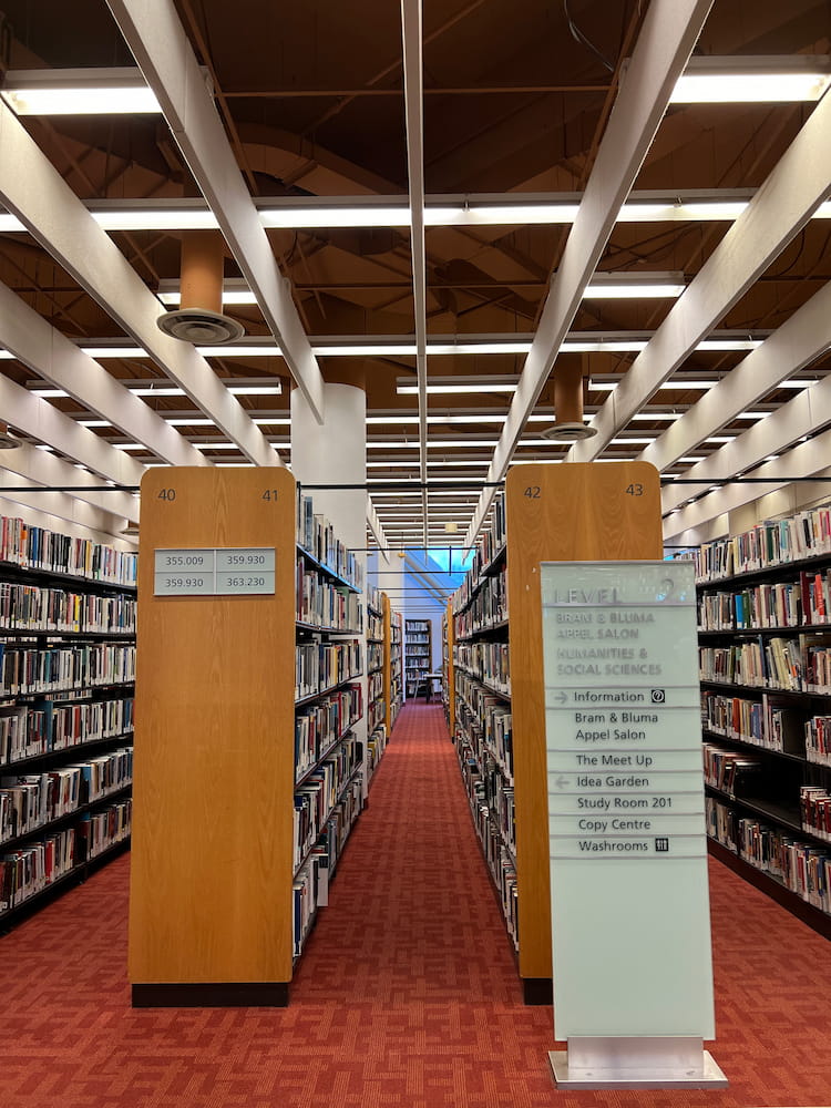 Toronto-Public-Library_Toronto-Reference-Library-6