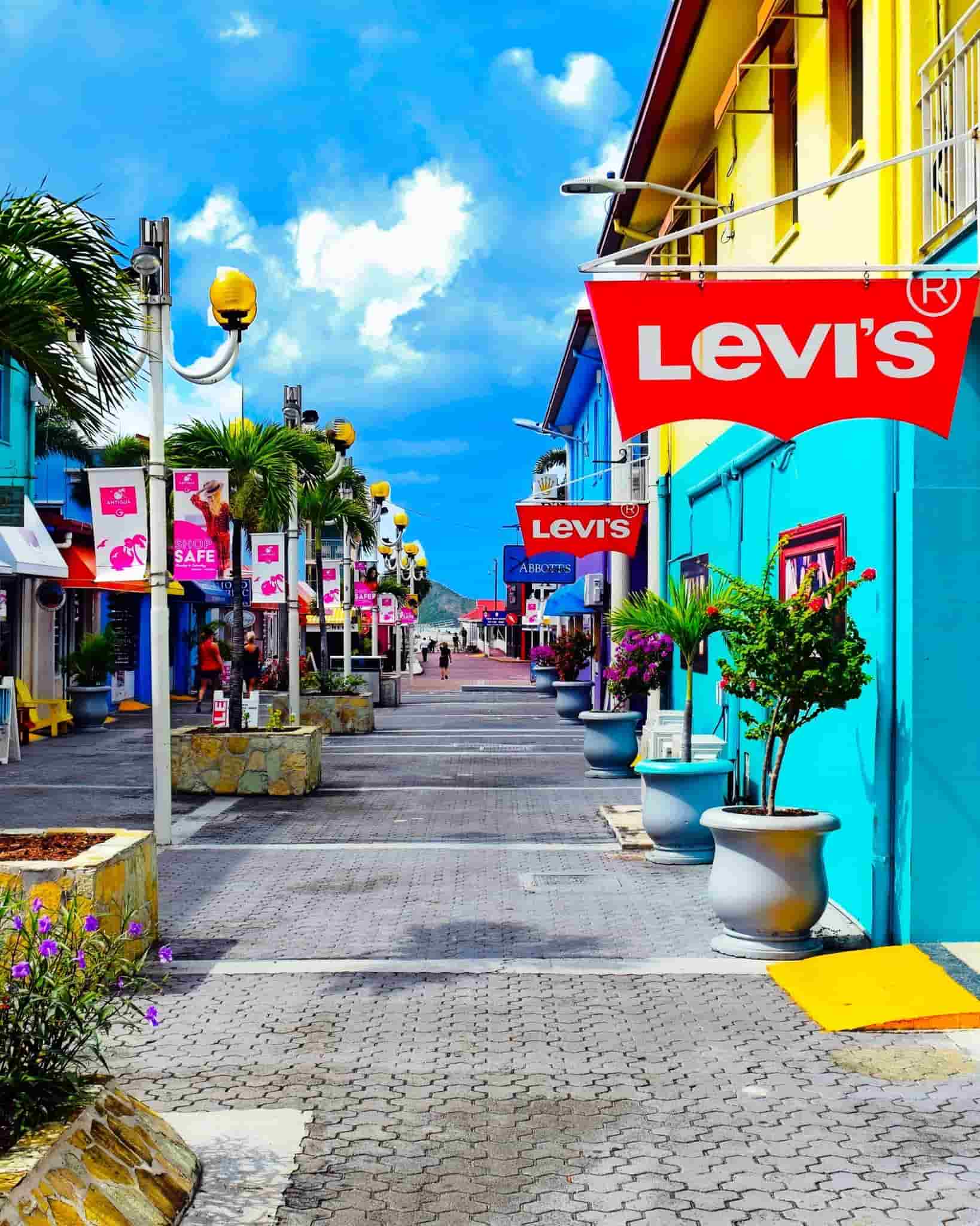 Banchina del Patrimonio, Antigua, Guatemala Banchina del Patrimonio, Antigua, Guatemala