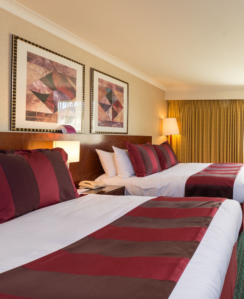 Crowne Plaza Liverpool John Lennon Airport Crowne Plaza Liverpool John Lennon Airport