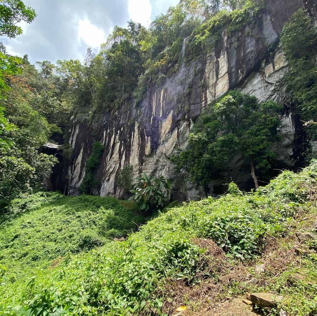Senkandagala-lena cave