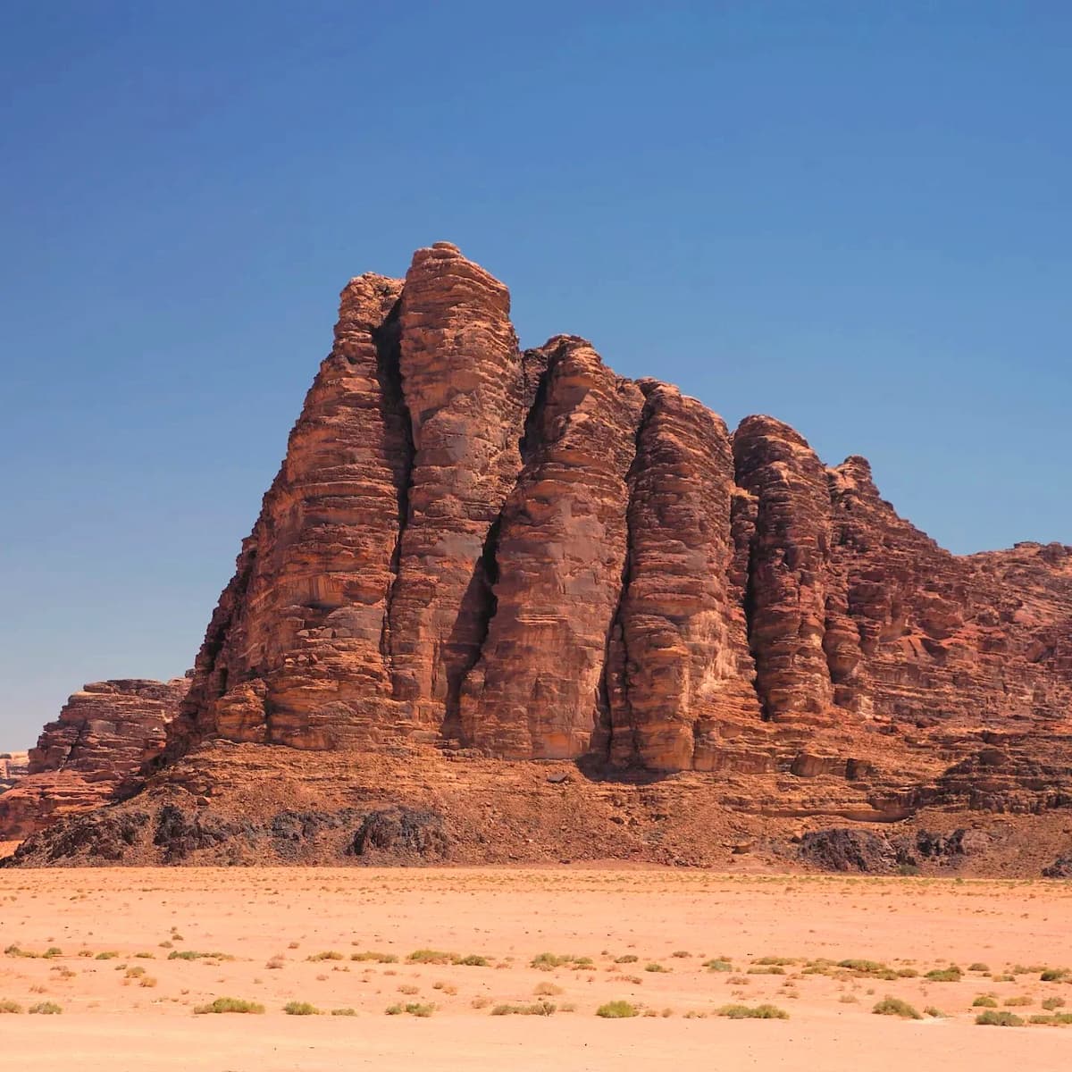 Wadi Rum: The Valley of the Moon Wadi Rum: The Valley of the Moon