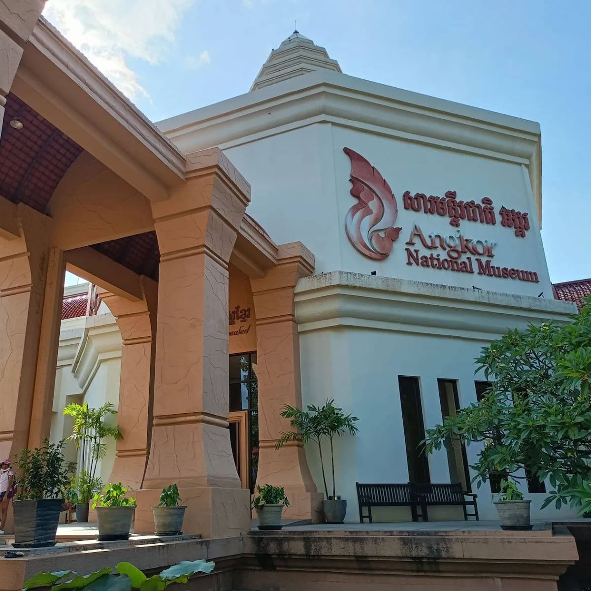 Siem Reap: Charles de Gaulle Boulevard Siem Reap: Charles de Gaulle Boulevard