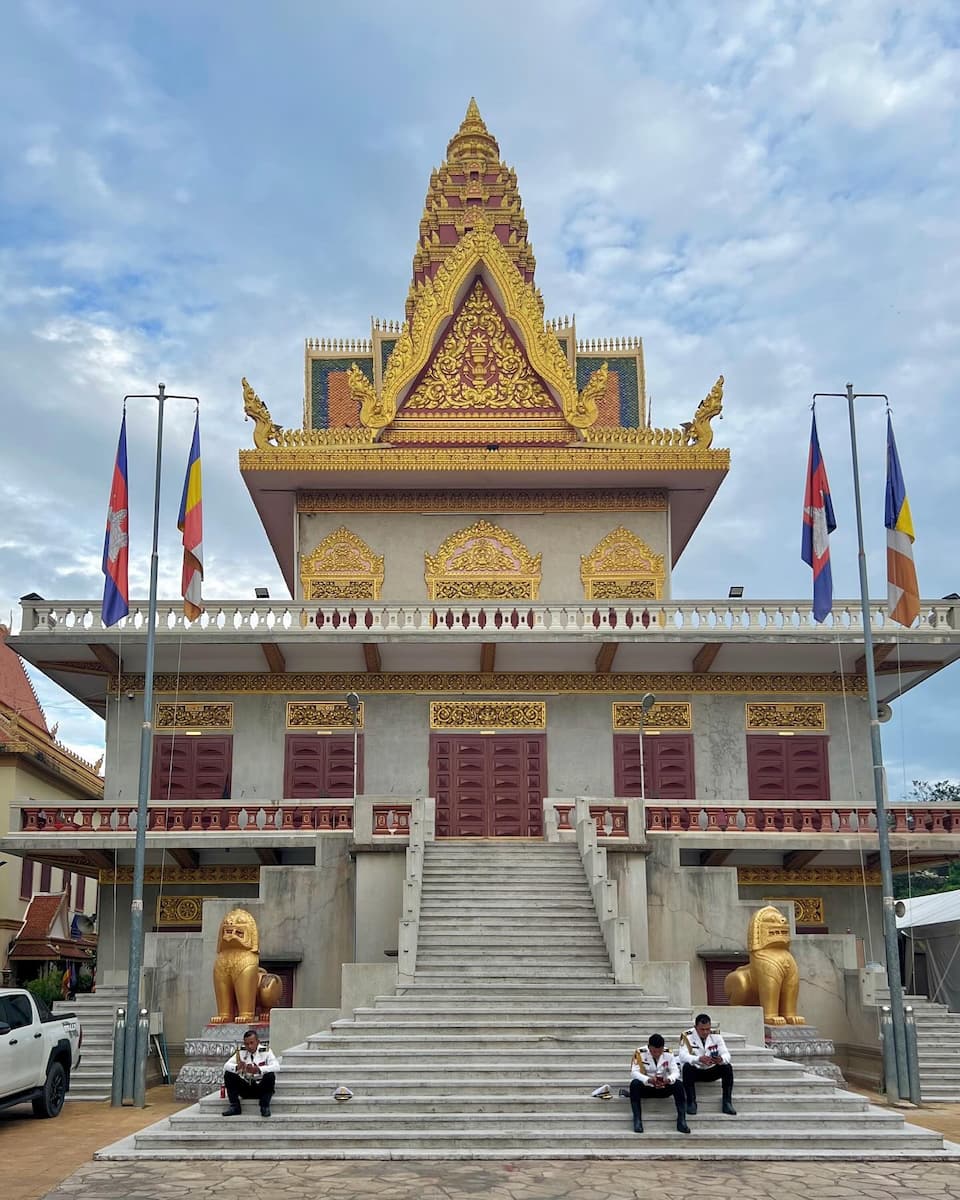 Siem Reap: Wat Bo Area Siem Reap: Wat Bo Area