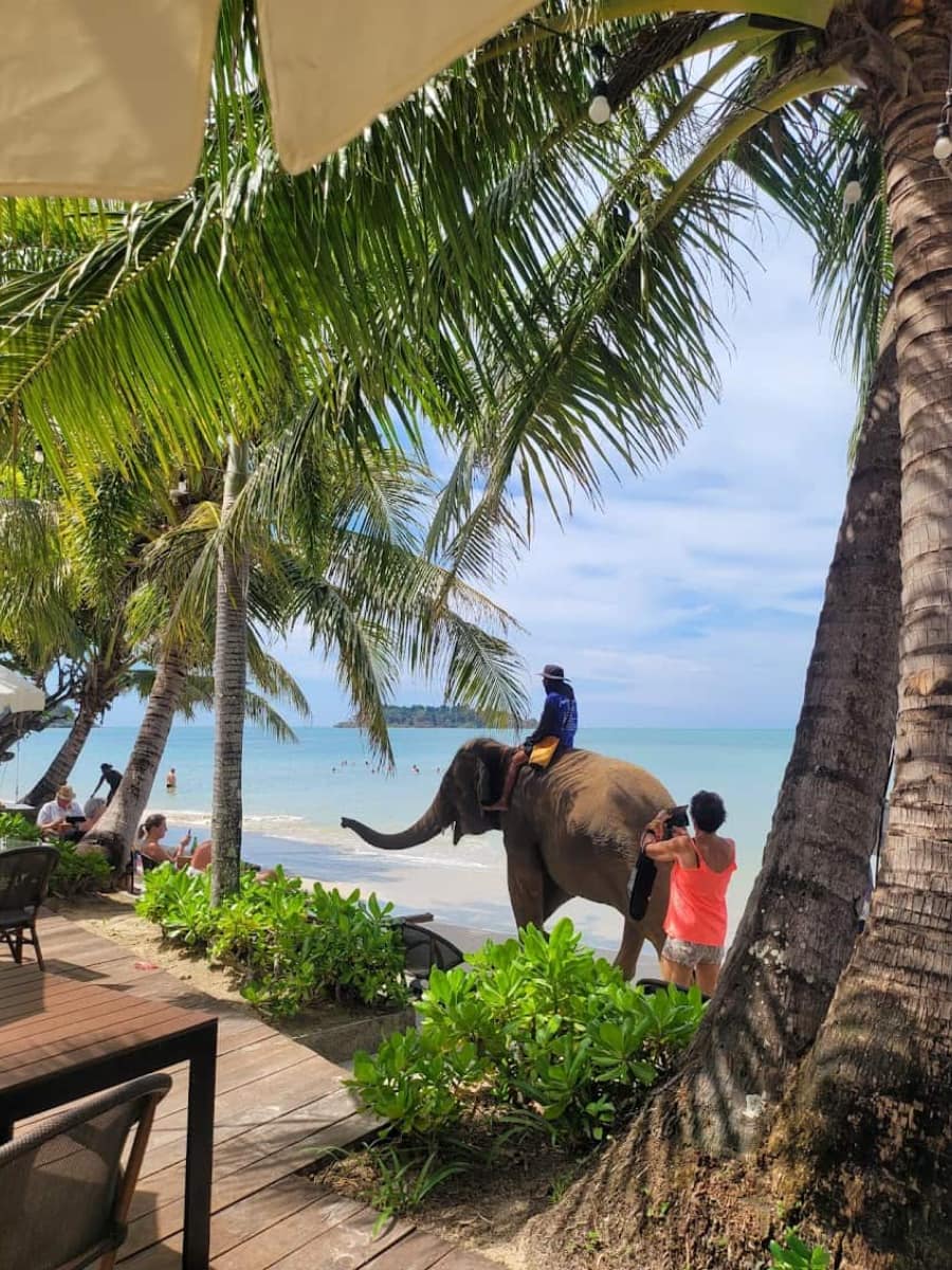 Kai Bae Beach, Koh Chang Kai Bae Beach, Koh Chang